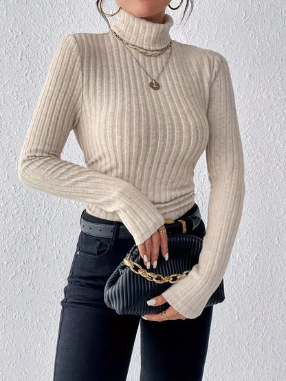 AVERY - Stylish turtleneck jumper