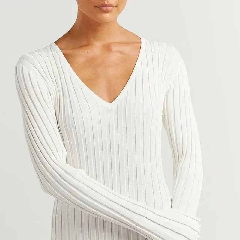 Puck - V-Neck Knitted Long Sleeve Dress