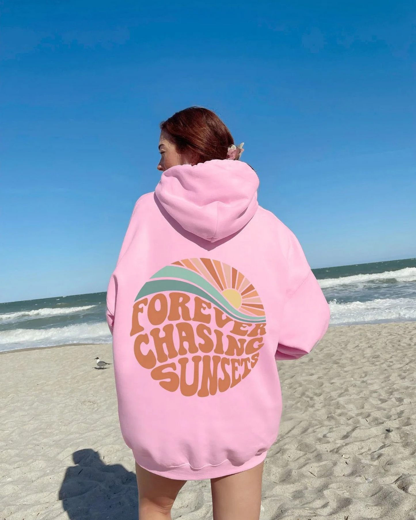 Kira -  Stylish Hoodie "Forever chasing sunsets"