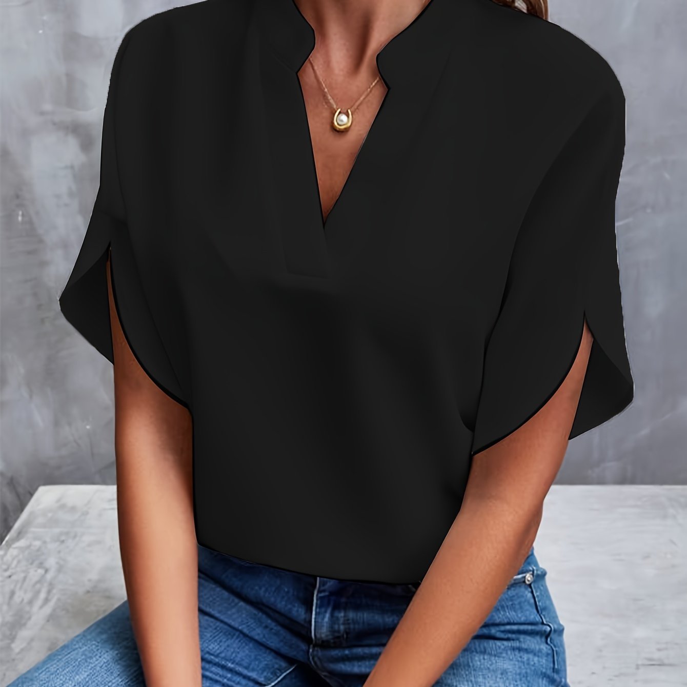 Vera - Elegant lightweight blouse