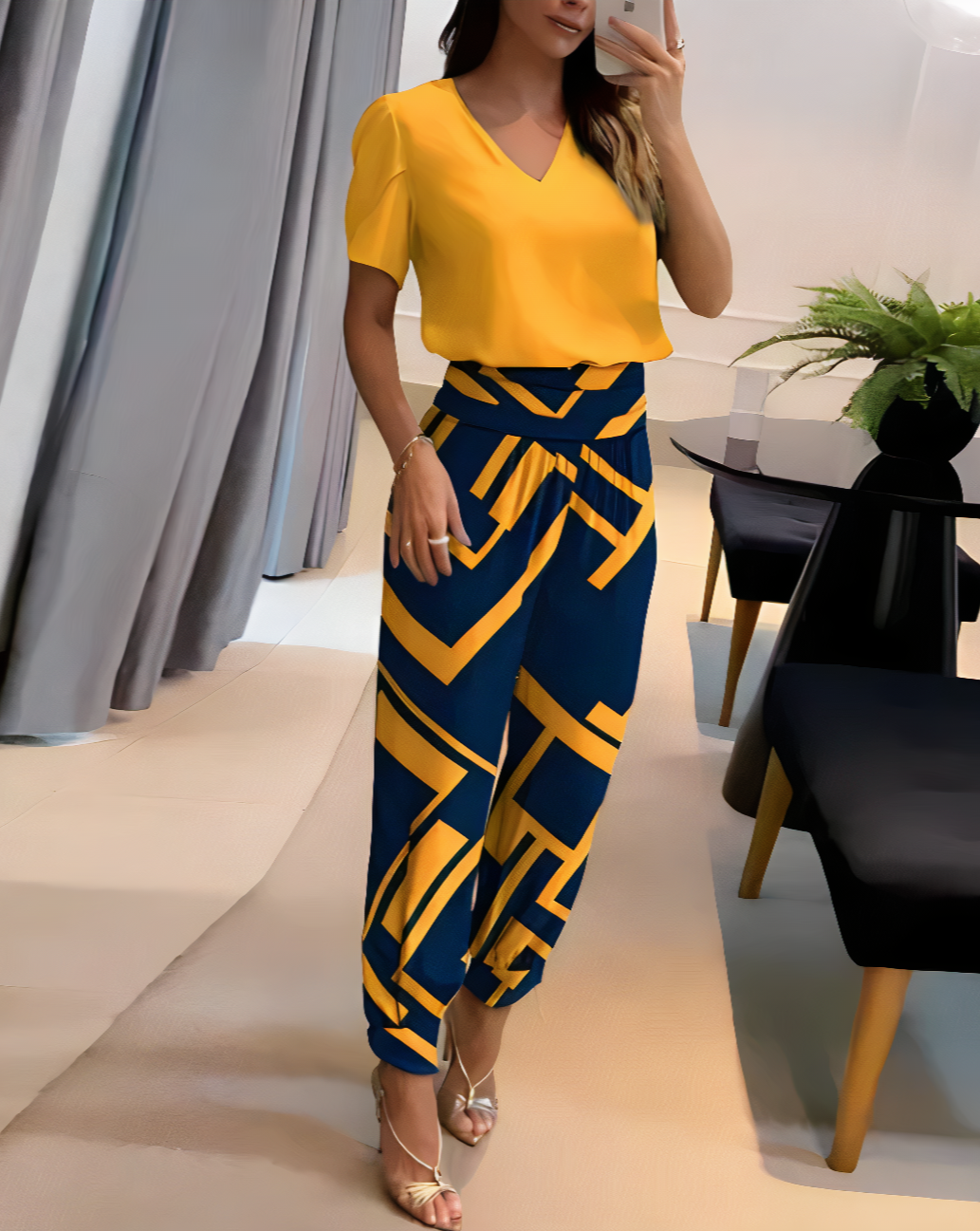 SOFIA - Trendy set with blouse and trousers