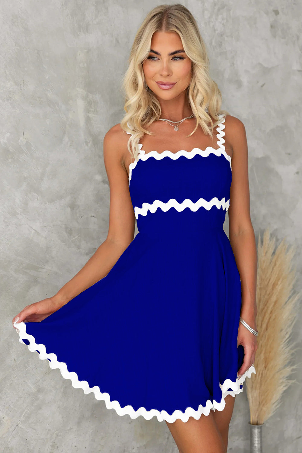 MELLY ZIG ZAG TRIM MINI DRESS