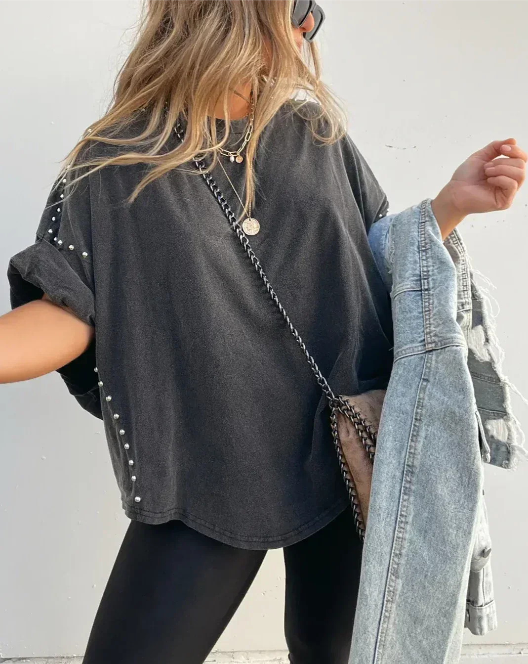 Bella™ Oversized T-shirt met Studs