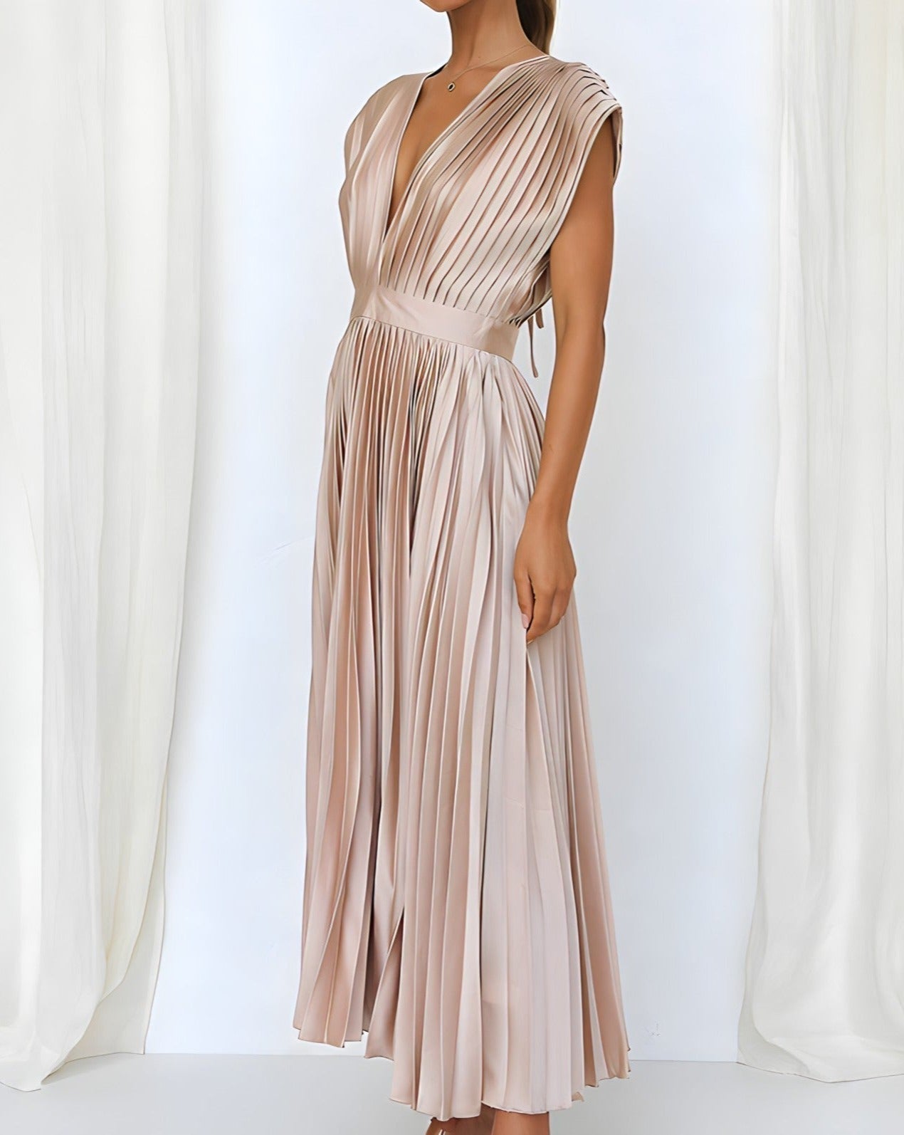 Elena - Sleeveless Pleated Midi Dress