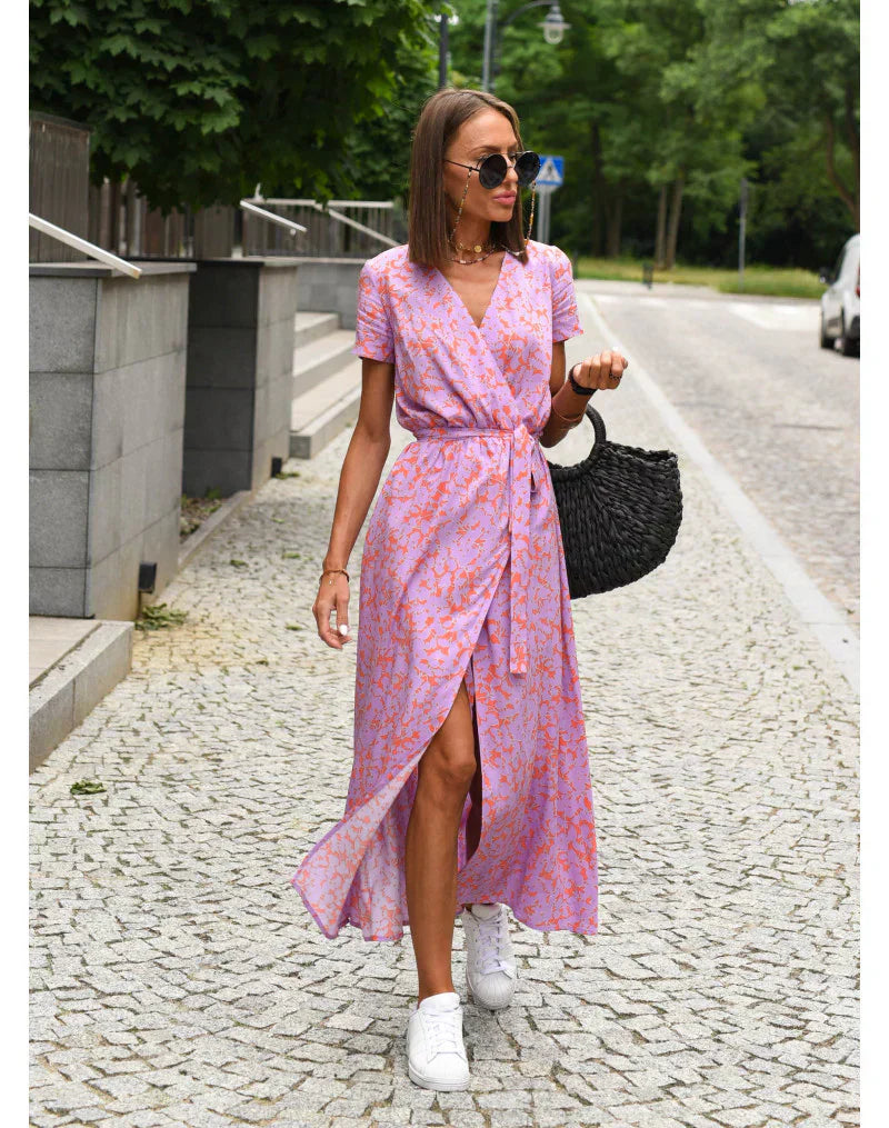 Stella - Stylish V-neck dress