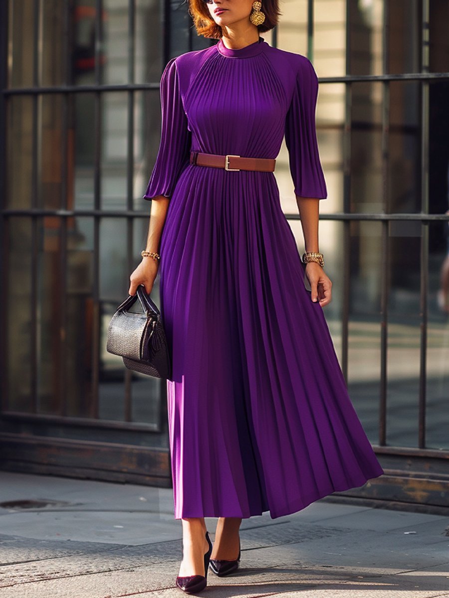 Elegant Round Neck Pleated Dress