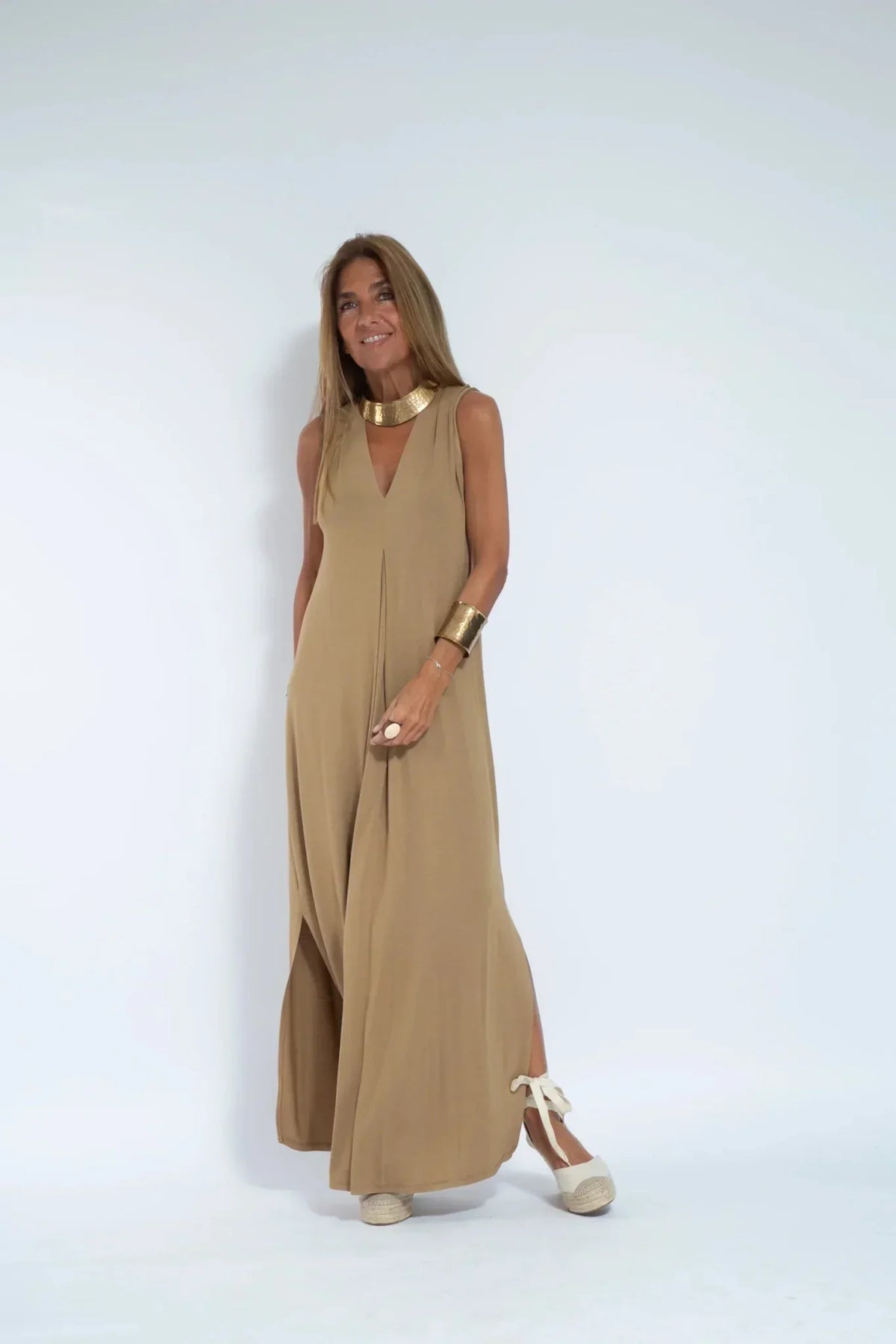 LILA GRACE | SLEEVELESS MAXI DRESS